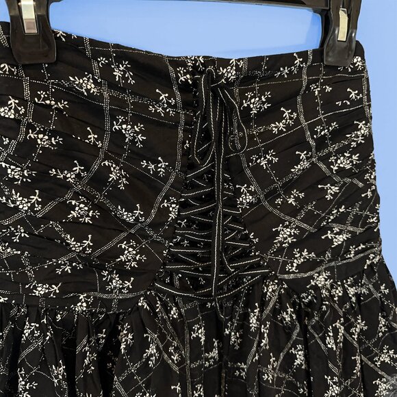 Cinq à Sept Amelia Floral Mini Skirt - Picture 3 of 11